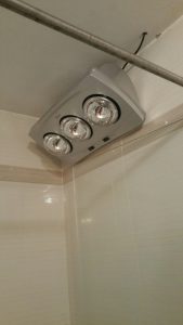 đèn sưởi Hans 3 bóng treo tường