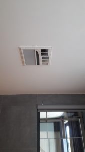 thiết bị sưởi phòng tắm có tốn điện không